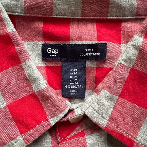 ☘️Button-up Shirt - Picture 2 of 5